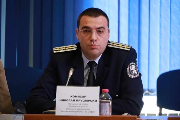 Вътрешният министър Даниел Митовсмени досегашният шеф на Пътна полиция в СДВР