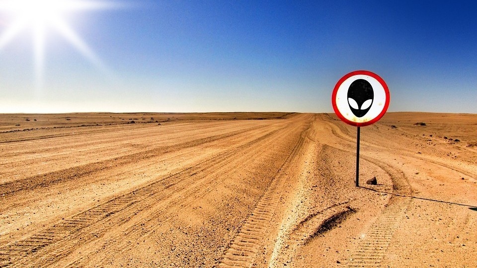Някои от най разпространените конспиративни теории за НЛО включително за извънземни