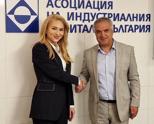 Асоциация на индустриалния капитал в България АИКБ и председателят на