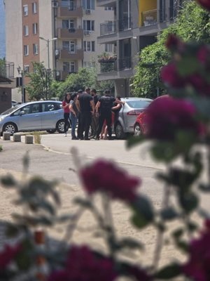 Група украинци бяха задържани в столичния квартал Овча купел разказаха