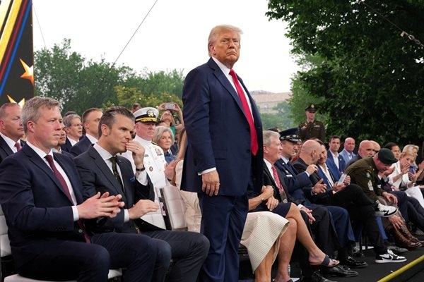 Президентът на САЩ Доналд Тръмп заяви в неделя че САЩ не участват