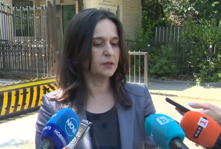 Министерството и българските дипломатически представителства в региона следят много от