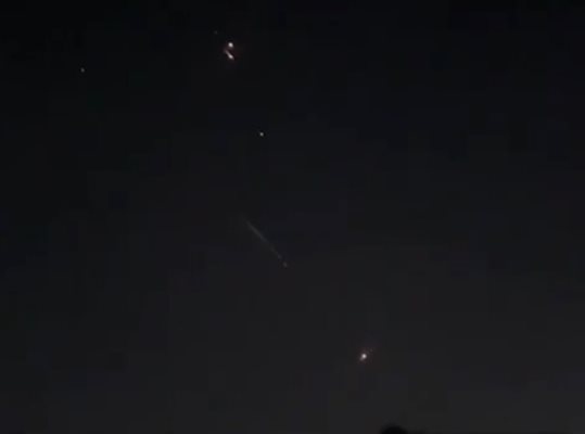 Бахрейн задейства сирени за въздушна тревога и призова жителите да