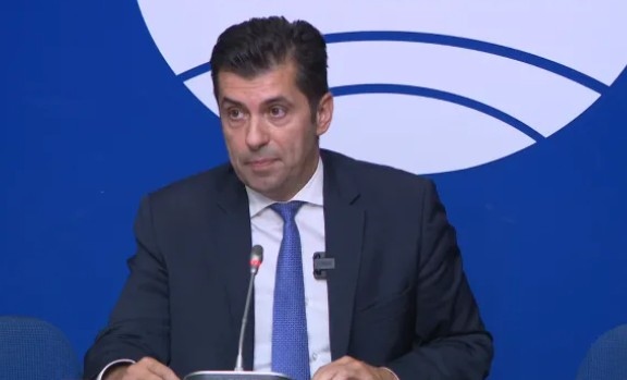 Кирил Петков подава оставка като съпредседател на ПП и депутат