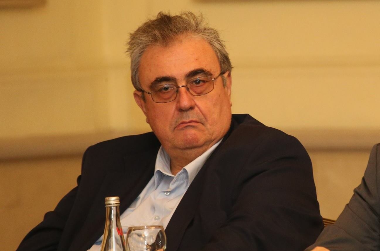 Оставката на Кирил Петков е опит да се запуши амбразурата