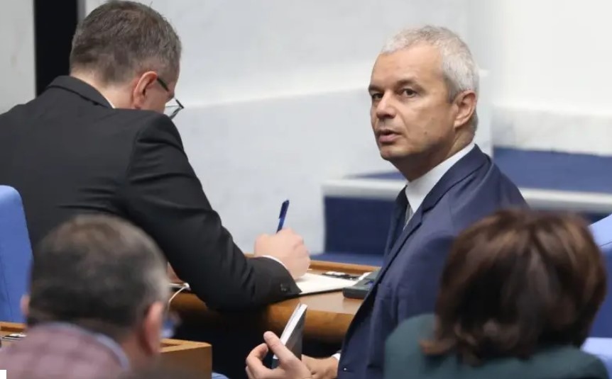 Възраждане съобщиха че са внесли вот на недоверие срещу правителството