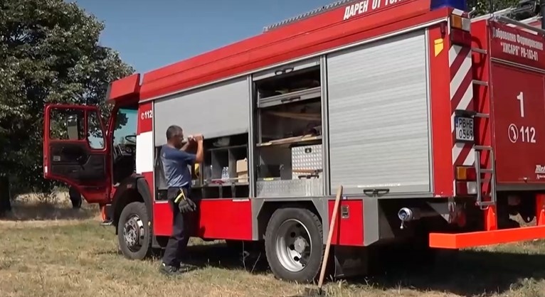 В сезона на жегите започнаха и големите пожари 40 от