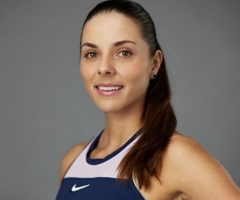 Най добрата българска тенисистка Виктория Томова загуби с 2 6 2 6 от