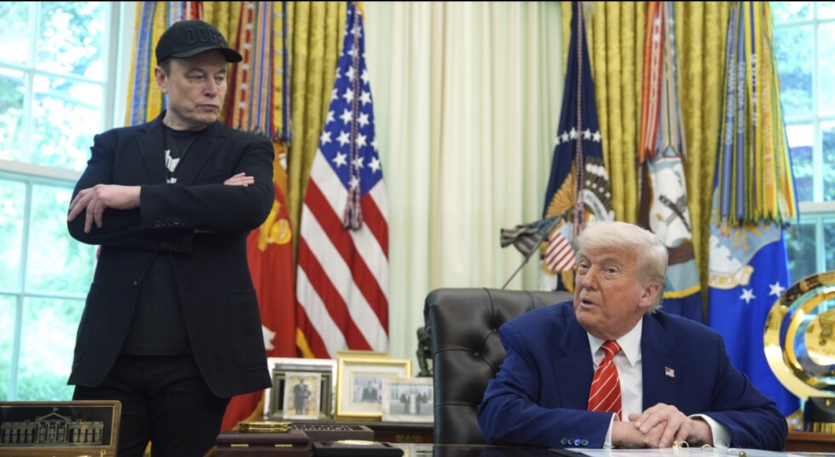 Илон Мъск обяви че създава нова партия в САЩ предадоха