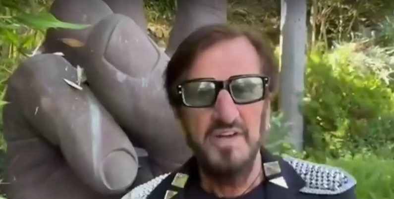 Ринго Стар навършва 85 години Роден като Ричард Старки през 1940