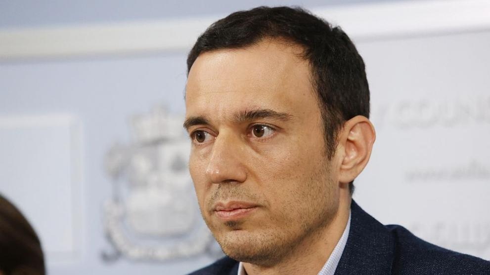 Случилото се не е просто политическа новина Това е предупреждение