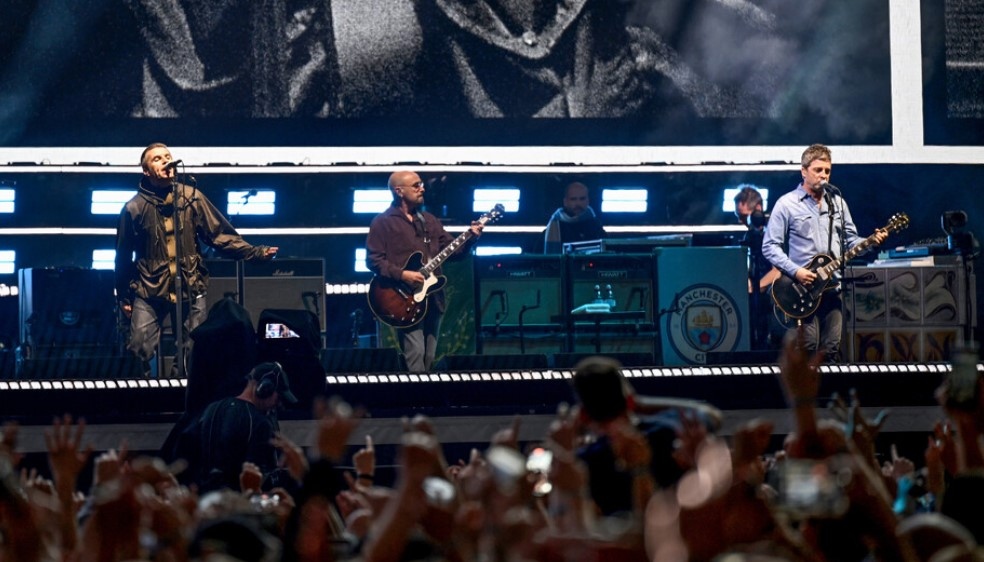 Феновете на Oasis отново полудяха по музиката им след като групата се