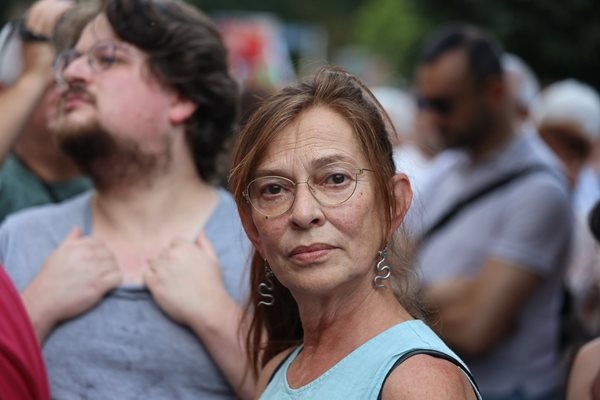 Германската посланичка следи всички важни вътрешнополитически процеси Понякога към това