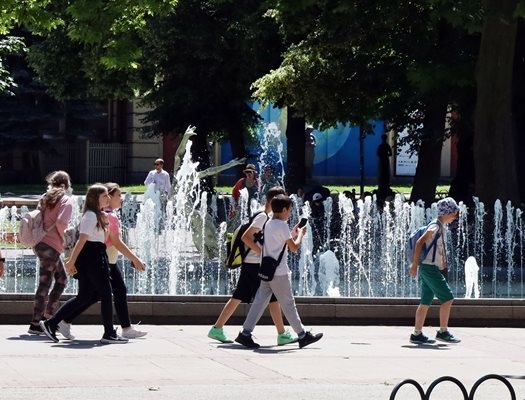 Днес ще бъде слънчево в следобедните часове с разкъсана висока