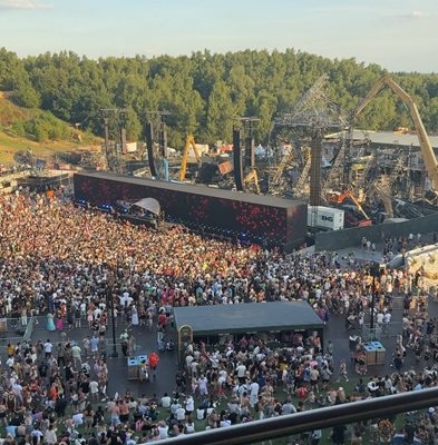 След огромния пожар който се разрази преди три дни и