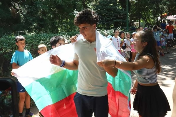 Григор Димитров му се обадил от болницата да го поздрави Ако искаш