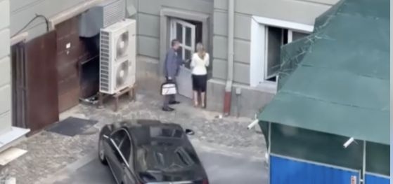 Депутатът от Продължаваме промяната Мирослав Иванов публикува видео на което