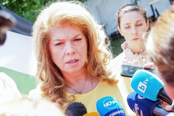 Вицепрезидентът Илияна Йотова заяви че не е разговаряла с президента