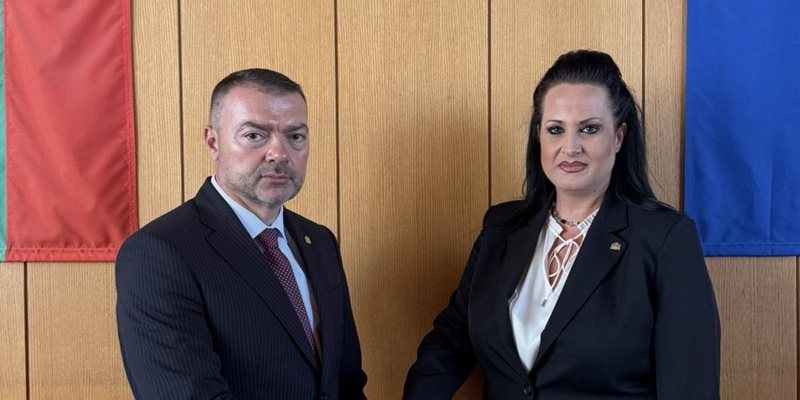 Юлия Ликоманова Мутафчиева е новата областна управителка на Велико Търново Това