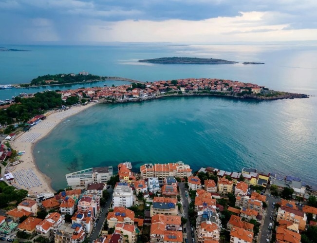 Шест институции извършват акция за цялостна проверка в курортния град