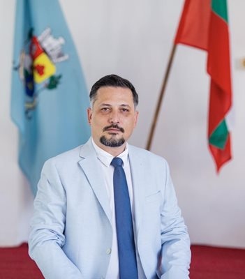Софийската света митрополия обвини кмета на столичия район Изгрев в