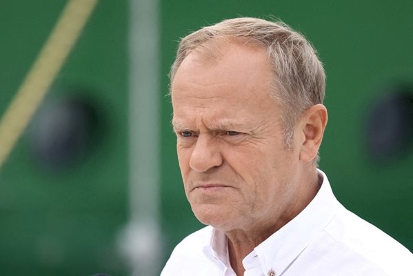 Коалицията на Доналд Туск е в паника след като зле