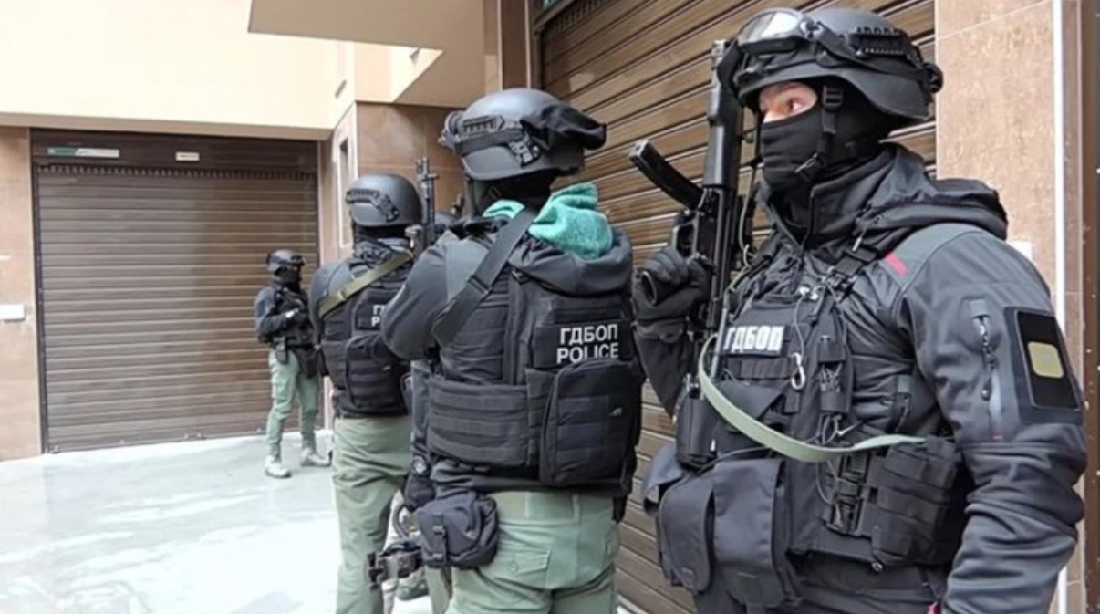 По искане на прокуратурата на Украйна се извършват претърсвания на