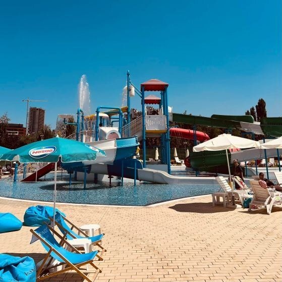 12 годишно момче е ударено от ток край детски басейн в