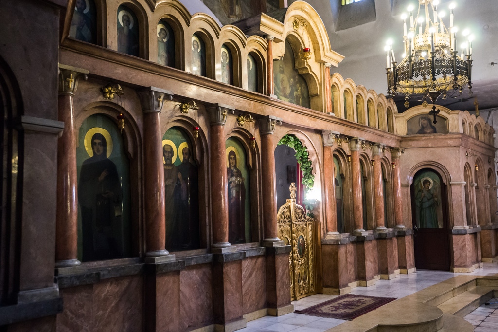 В православен храм в южния руски Нижни Новгород е заснето