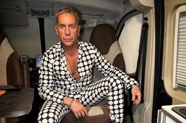 Един от най известните певци на Балканите Йоргос Мазонакис е изписан