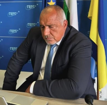 Дългосрочната ни цел трябва да бъде устойчив мир в Украйна