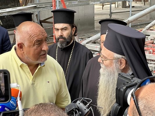 Президентът Тръмп проведе една ювелирна операция стигна му куражът да