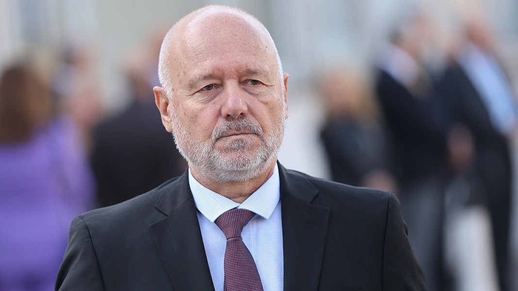 Българската политическа позиция и на дипломацията ни няма да се