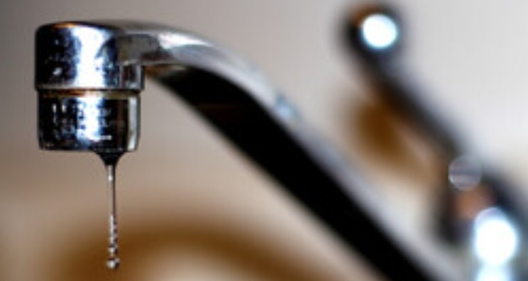 Предприемат се спешни мерки за справяне с водната криза Парламентарната