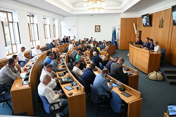 Столичният общински съвет одобри единодушно процедурата за смяна на обслужващата