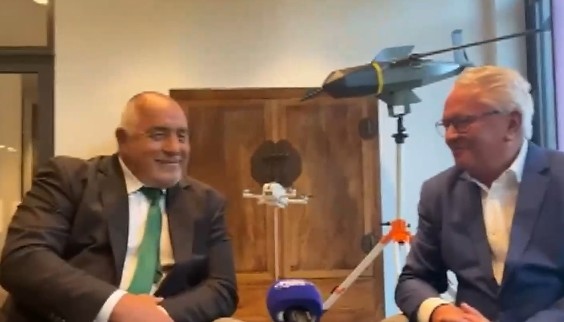 В следващите три седмици трябва да бъдат подготвени двата договора