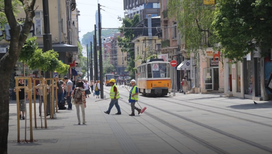 Ремонт на трамвайните релси променя движението в центъра на София