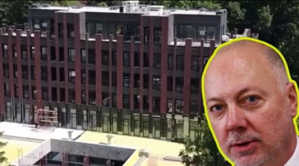 Приемиершата Ралица Терзиева е завършила НАТФИЗ но през последните 2