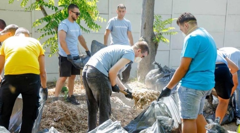 70 доброволци – стажанти и ментори от Лятната стажантска програма