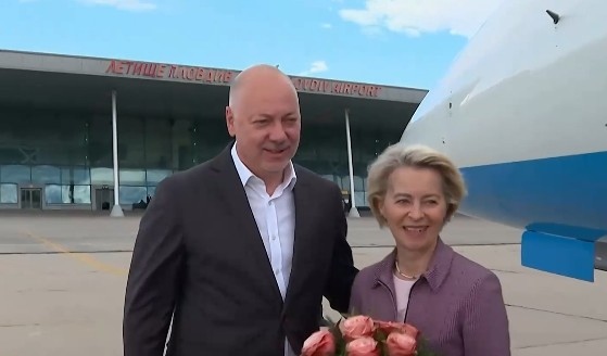 Депутатите изслушаха премиера Росен Желязков заради проблема с GPS сигнала при кацането на председателя на