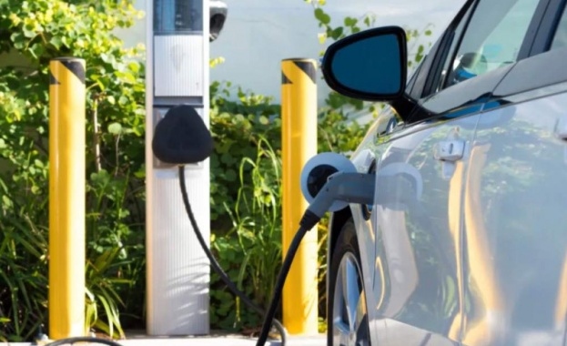 Потребителите все по често избират електрически превозни средства за следващите си