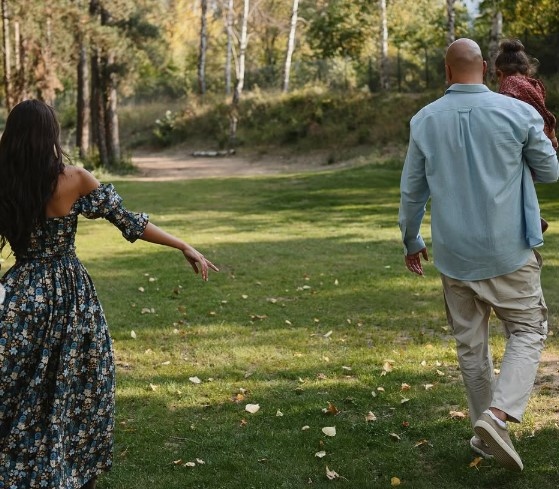 Топмоделът Николета Лозанова и футболистът Ники Михайлов кръстиха дъщеря си