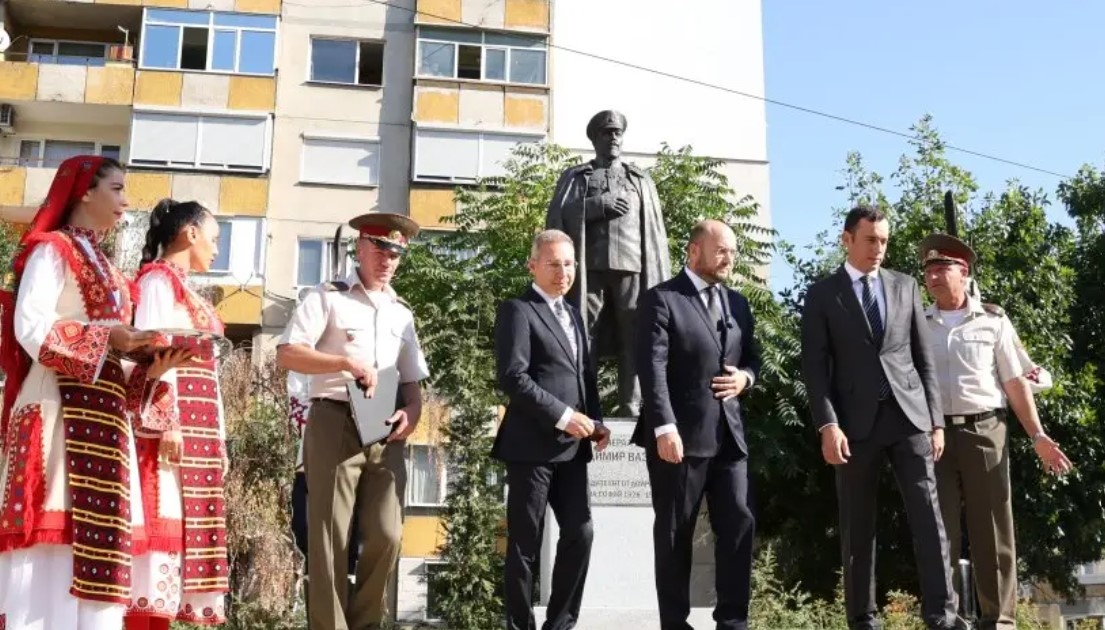 Героят от Дойран ген Владимир Вазов вече има паметник в