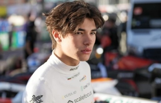 Българският пилот Никола Цолов завърши на второ място в последното