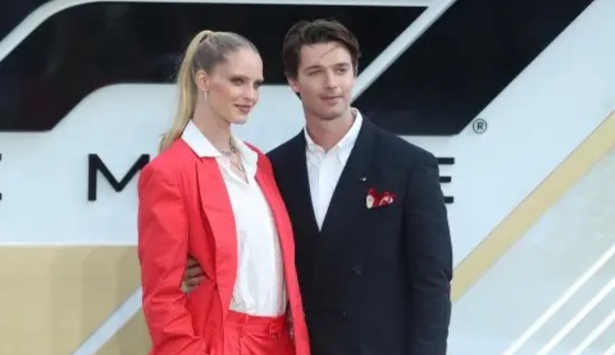 Актьорът Патрик Шварценегер познат от сериала Белият лотос и син на Арнолд