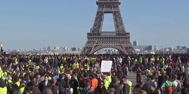 Френският президент Еманюел Макрон назначи Себастиан Льокорню на поста министър председател на