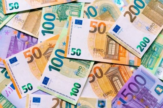 Продължава разяснителната кампания за въвеждането на еврото в градове и