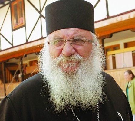 Почина отец Иван от Нови хан който от години се