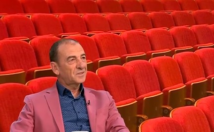 Дори и с актьорската професия животът на Димитър Маринов е