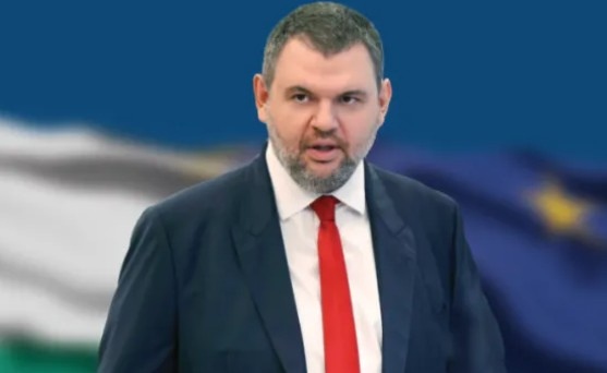 Разрушителното поведение на опозицията в българския парламент на все още